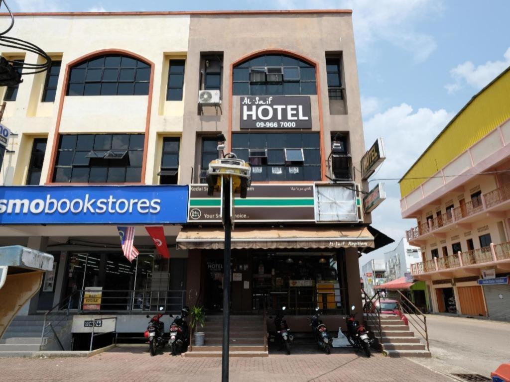 Oyo 44123 Hotel Al-Saif Kuala Kerai Eksteriør bilde