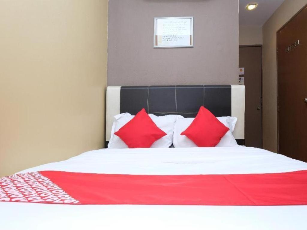 Oyo 44123 Hotel Al-Saif Kuala Kerai Eksteriør bilde