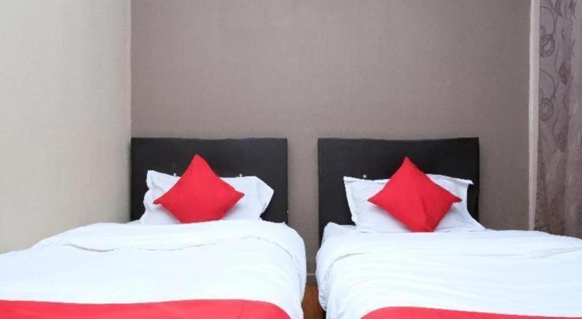 Oyo 44123 Hotel Al-Saif Kuala Kerai Eksteriør bilde