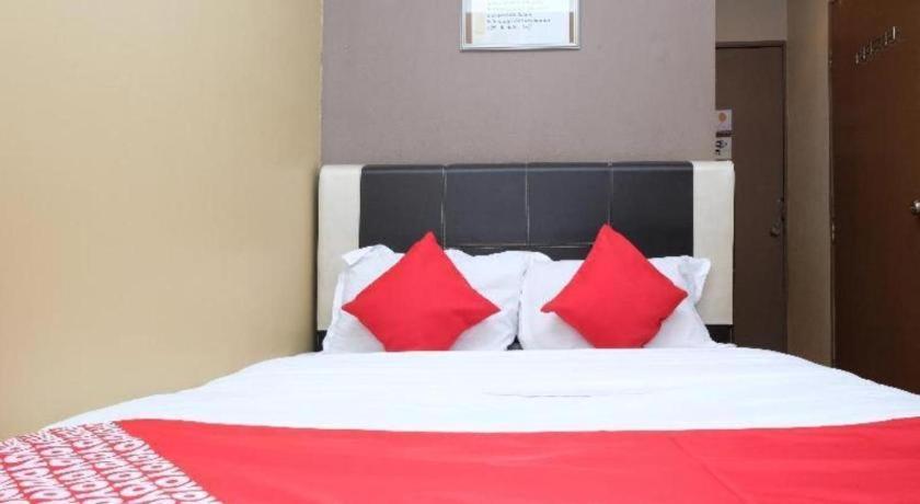 Oyo 44123 Hotel Al-Saif Kuala Kerai Eksteriør bilde