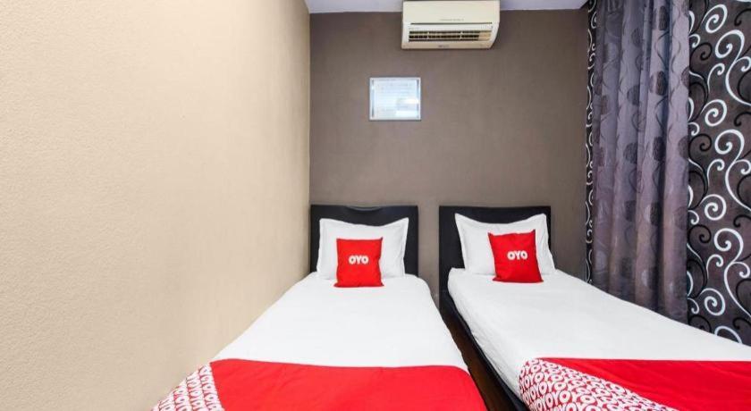Oyo 44123 Hotel Al-Saif Kuala Kerai Eksteriør bilde